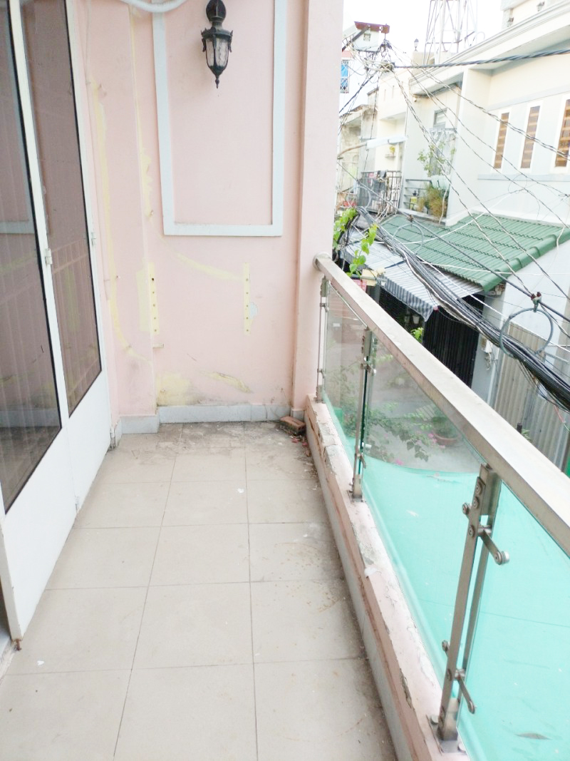 Bán nhà đường Chiến lược 40m2 Chính chủ Giá cực tốt Phân khúc giá rẻ